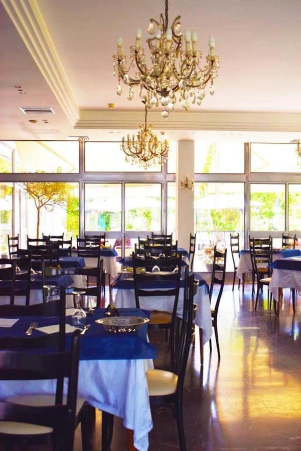 Hotel Miramare Et De La Ville ริมินี ภายนอก รูปภาพ